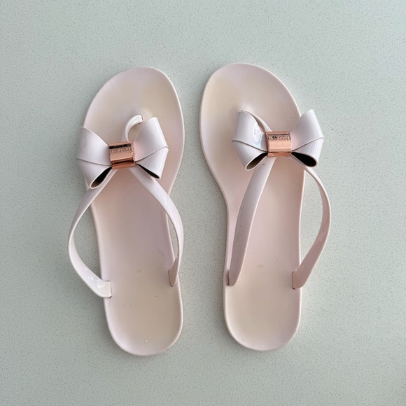 Ted Baker Women's Ettiea Jelly Sandal size 7 (fits like an 8-9) - Picture 7 of 9